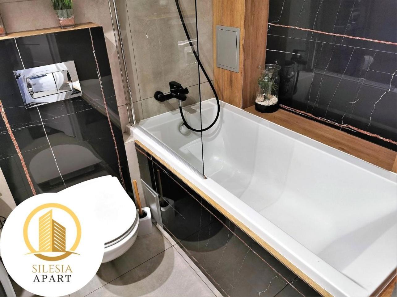 Apartament Granatowy Tychy Dış mekan fotoğraf