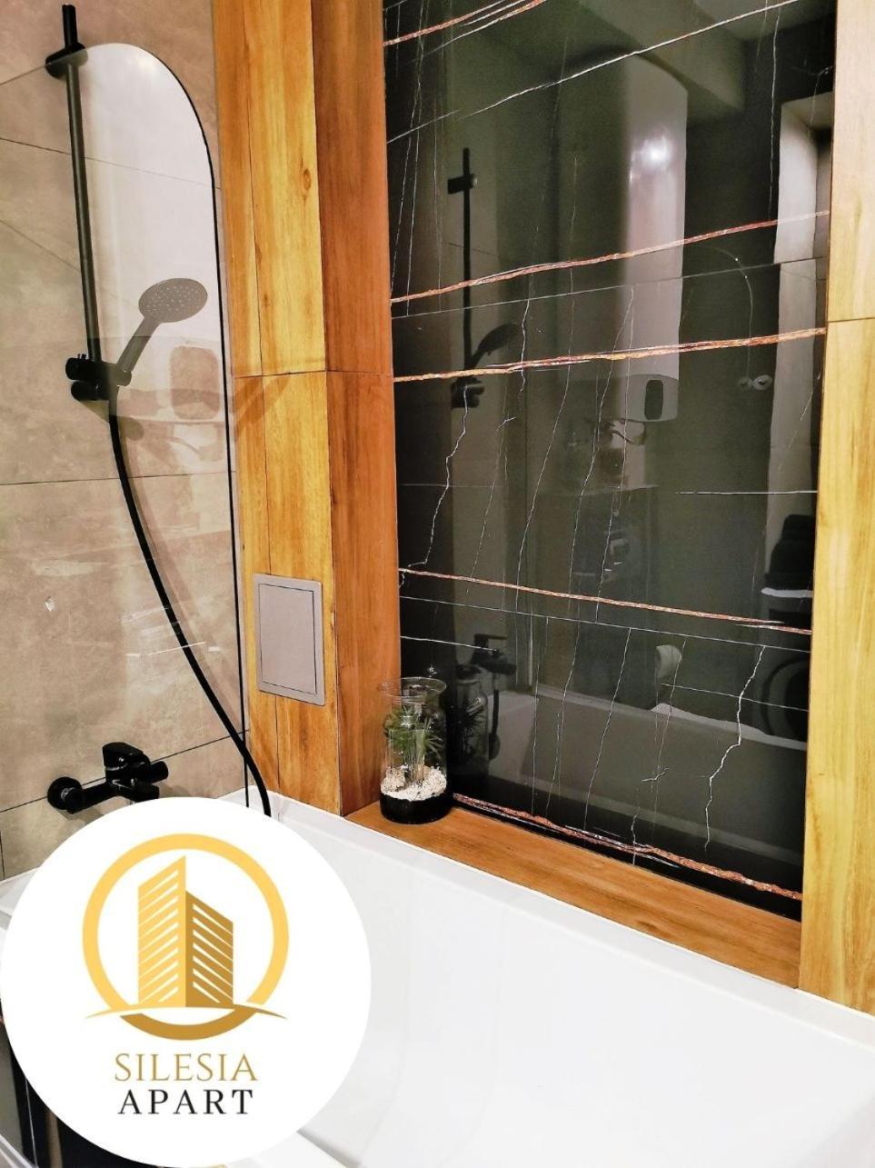 Apartament Granatowy Tychy Dış mekan fotoğraf
